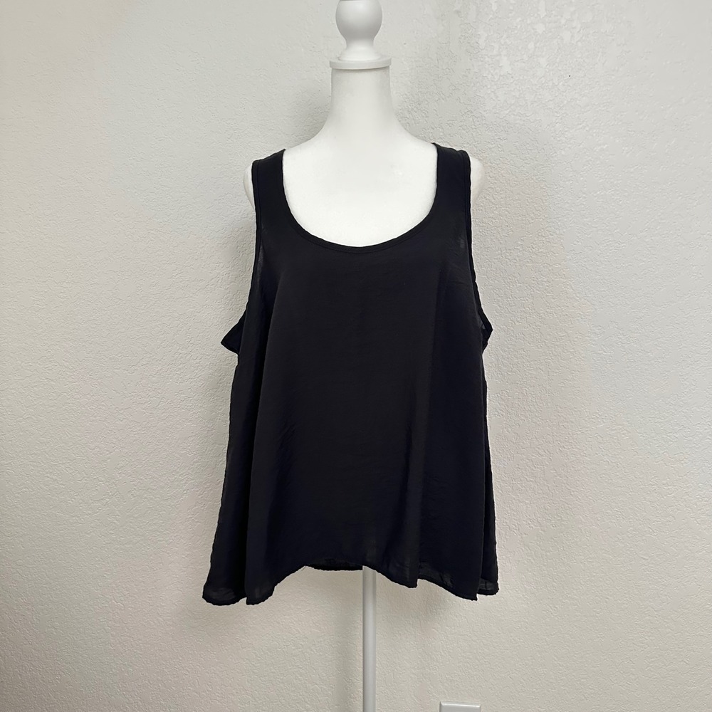 Torrid Tank Top Womens 1 Black Rayon Nylon Blend Scoop Neck Sleeveless Flowy